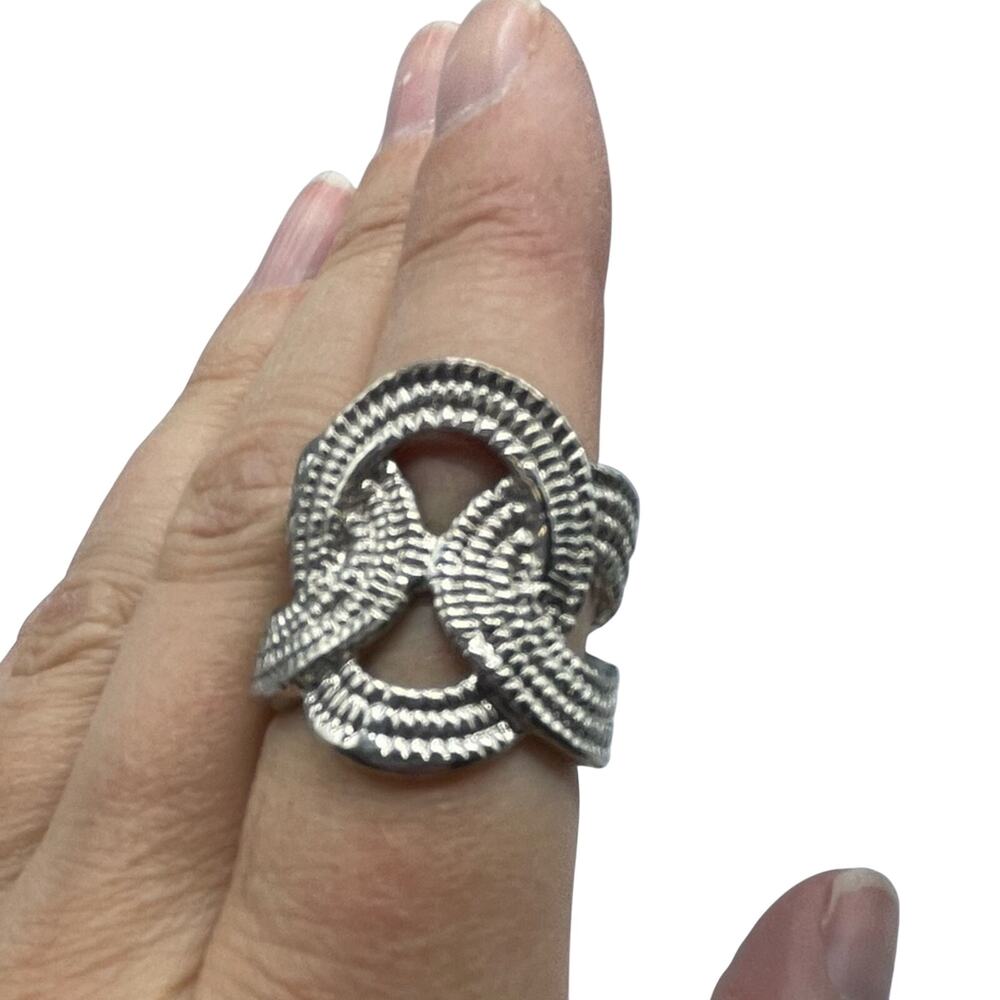 Silver Tone Twist Chunky Ring Band Size 7